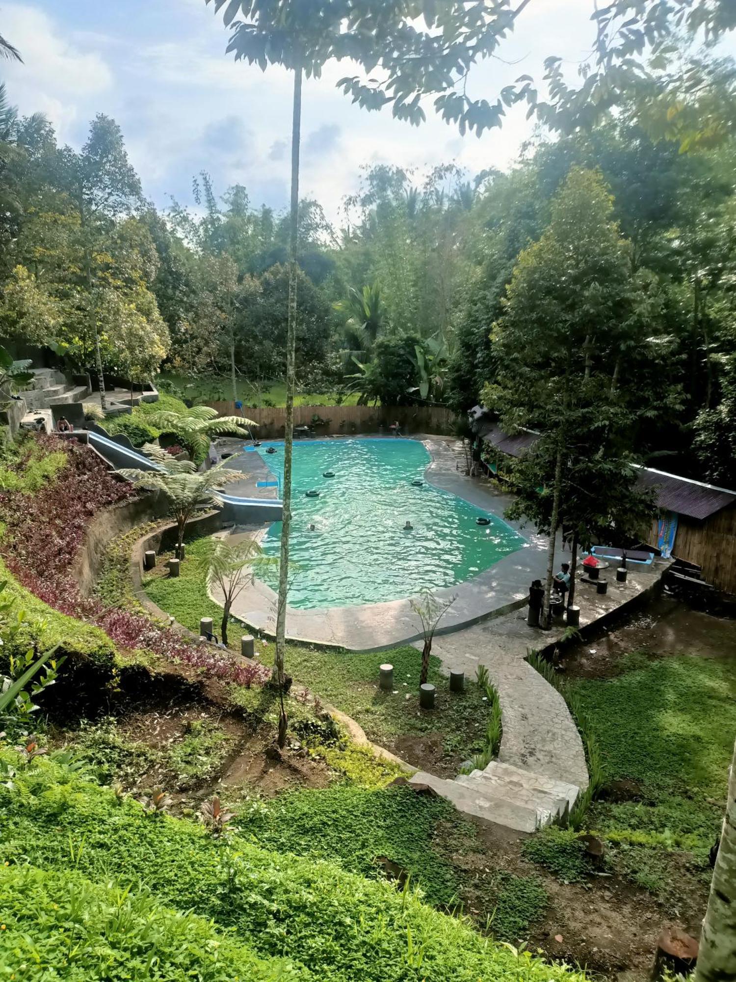 Lingkung Park Tetebatu Lägenhet Exteriör bild